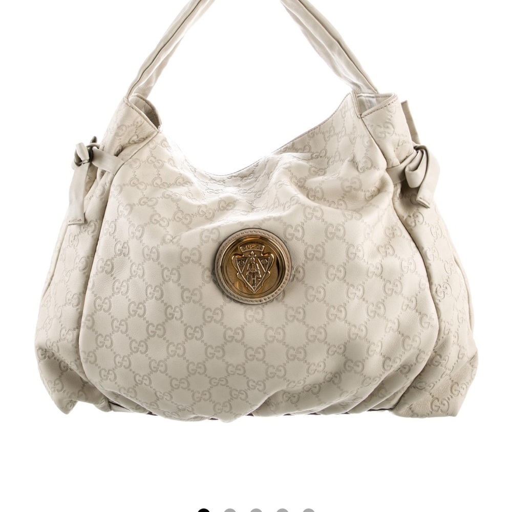 Gucci
Medium Signature Hysteria Tote - Picture 3 of 16